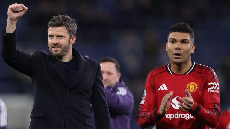 Gary Neville: Manchester United can finish third in Premier League table as Jamie Carragher says club are ‘guaranteed Champions League football’ | Football News