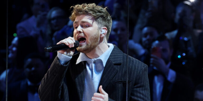 Alex Warren Explains Grammys 2026 Performance Mishap, Reveals What He Heard in His Ears (Video) | 2026 Grammys, Alex Warren, Grammys | Celebrity News and Gossip | Entertainment, Photos and Videos