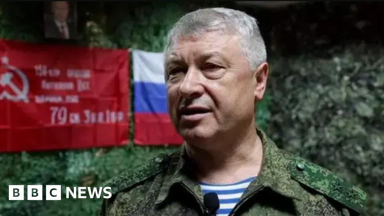 General shot in Moscow conscious after surgery, Russian media say