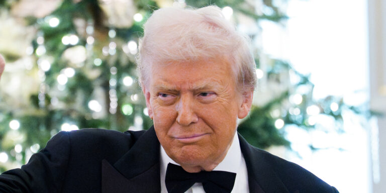 Trump Told Americans They Were Getting $2,000 Tariff Checks; Now He’s Adding 2 Key Words to His Promise | Donald Trump, Politics | Celebrity News and Gossip | Entertainment, Photos and Videos
