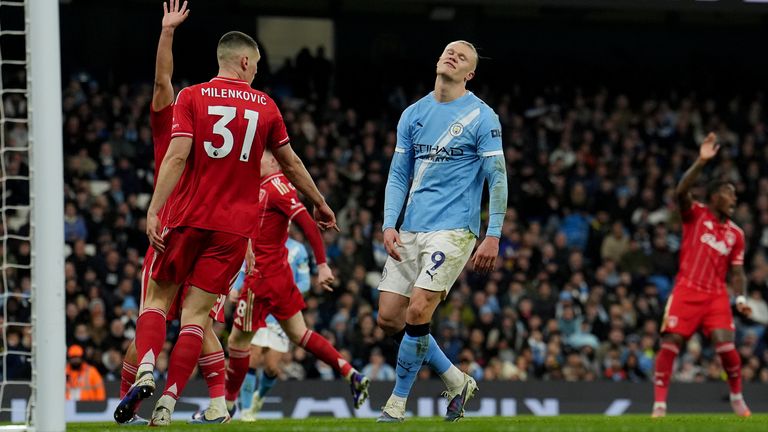 Man City missed chances to beat Nottingham Forest late on