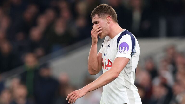 Spurs 1 – 3 C Palace