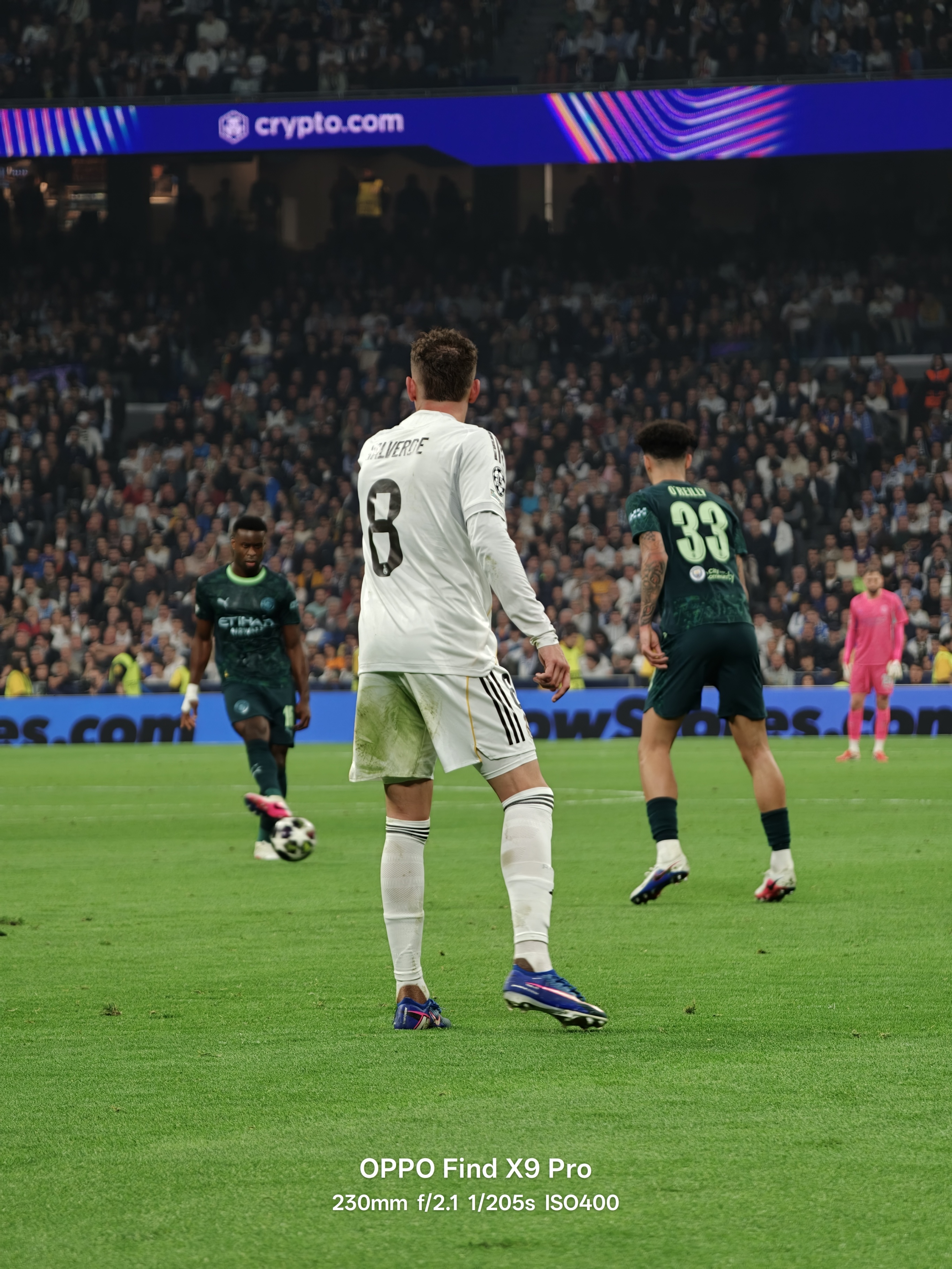 Fede Valverde on the ball for Real Madrid against Man City