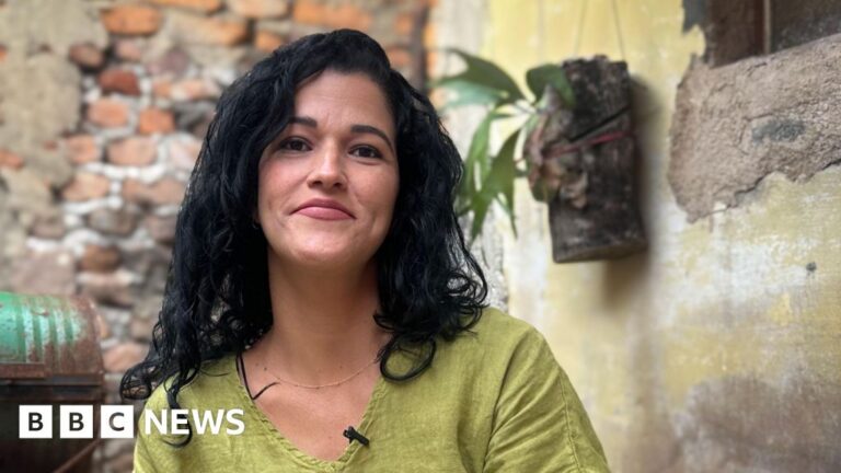 Cuba's mothers-to-be prepare to give birth in a country plunged into darkness