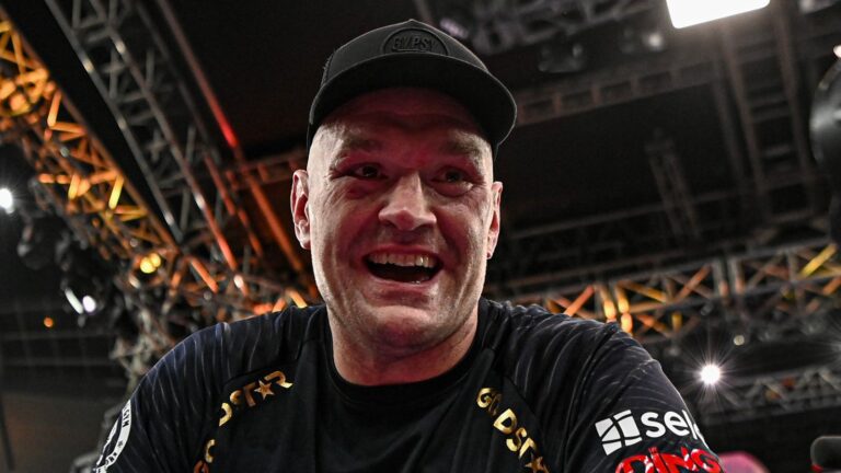 Tyson Fury could also take warm-up bout before Anthony Joshua fight | ‘Tyson wants to keep busy,’ says Frank Warren | Boxing News