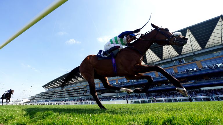 Coltrane and Oisin Murphy stretch clear to win the Sagaro Stakes