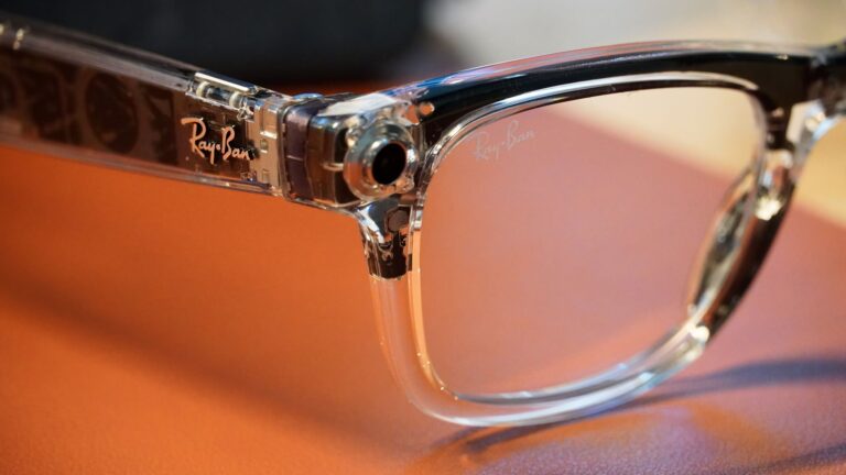We may finally know when Samsung’s smart glasses are coming