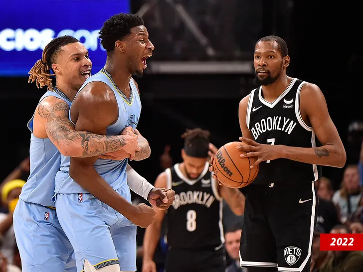 jaren jackson jr and brandon clarke 2022 getty 1