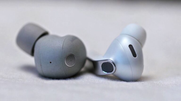 Sony WF-1000XM6 vs. Samsung Galaxy Buds 4 Pro showdown!