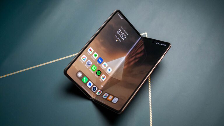 Honor, Vivo might’ve started on ‘Wide’ foldables to compete with Samsung