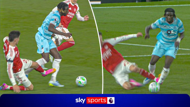 Arsenal's Kai Havertz challenge.