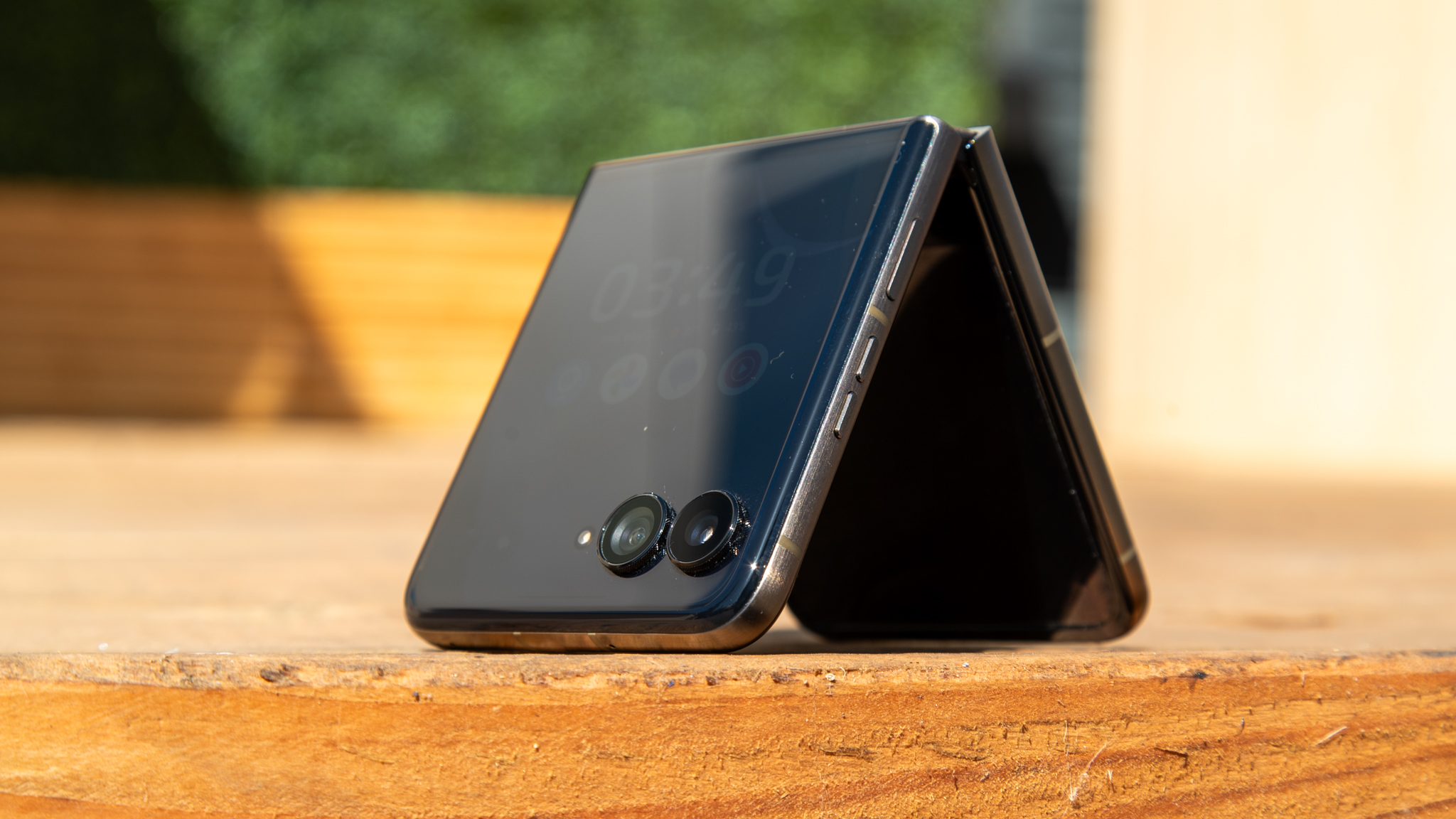 The Razr Ultra 2026 on a wooden surface