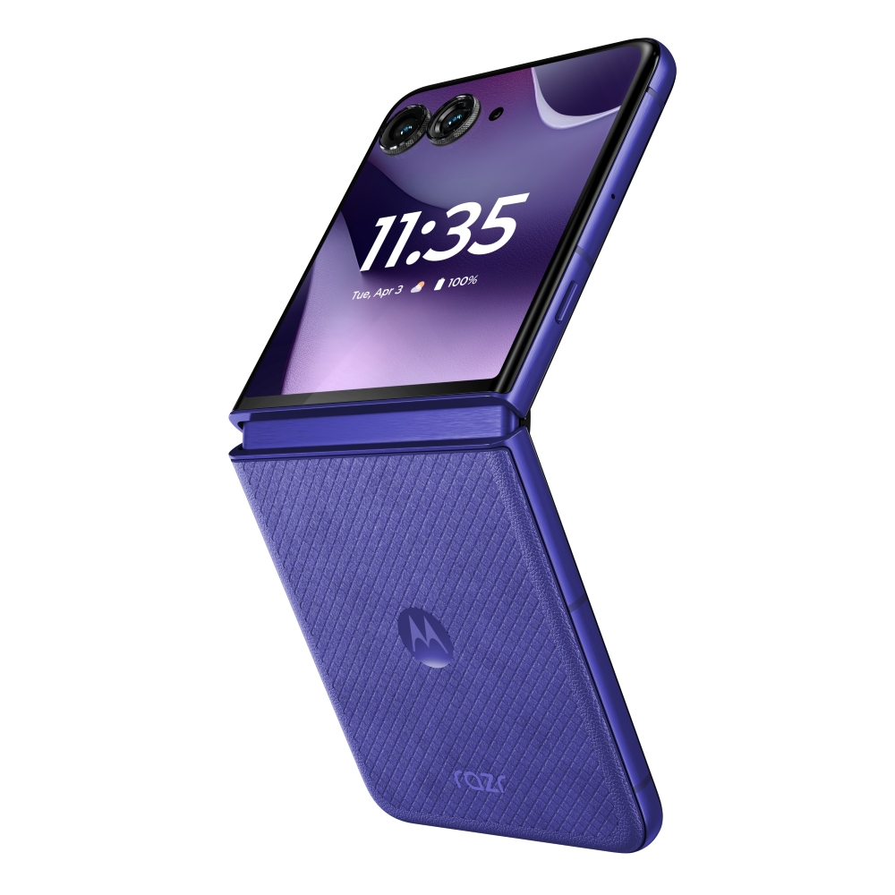 Motorola Razr Ultra 2026 render