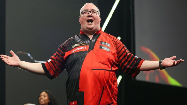 Stephen Bunting, Gian van Veen and Michael van Gerwen all make winning starts at International Darts Open | Darts News