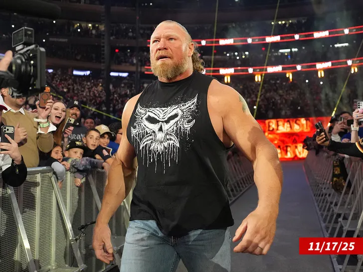 brock lesnar sub getty swipe 2