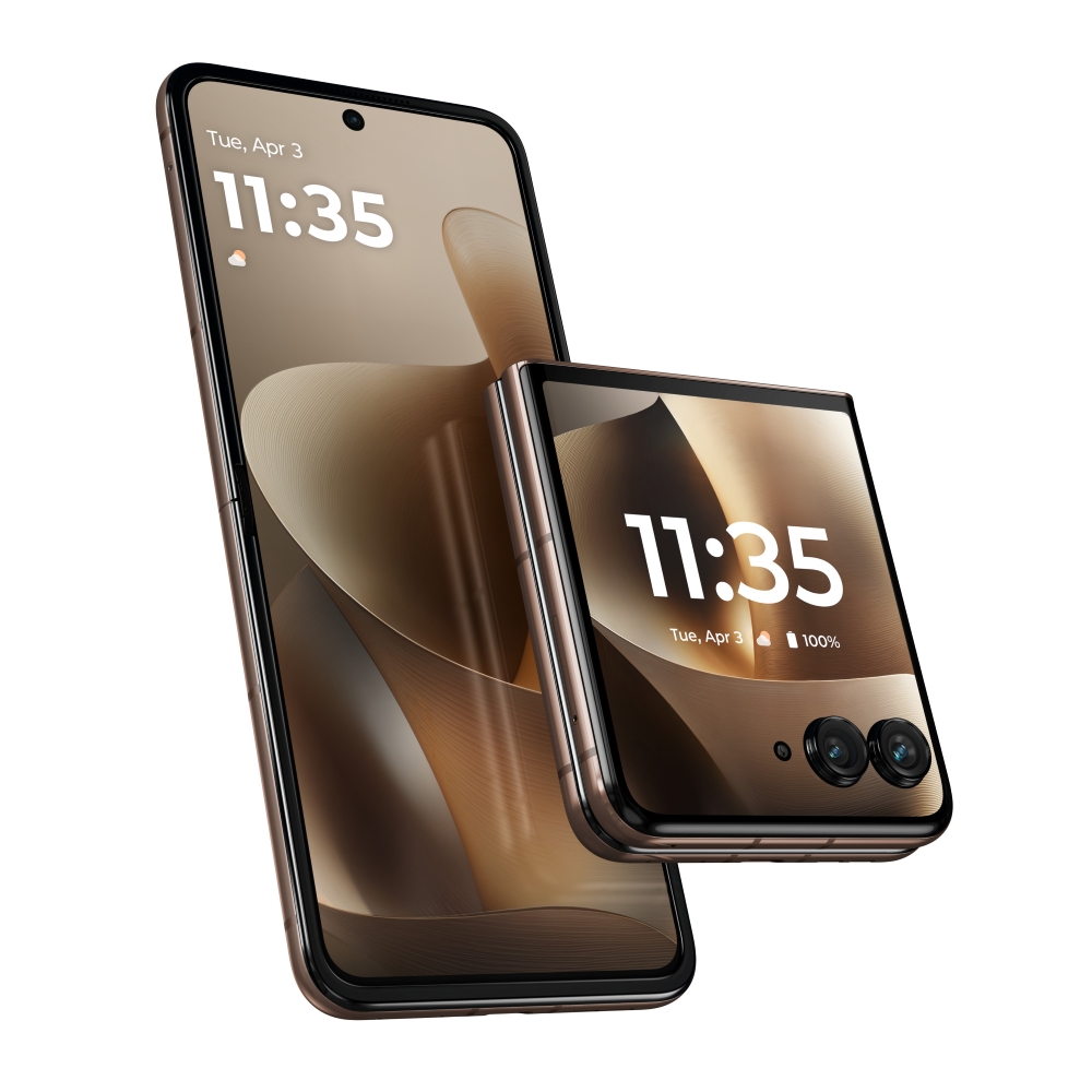 Motorola Razr Ultra 2026 render