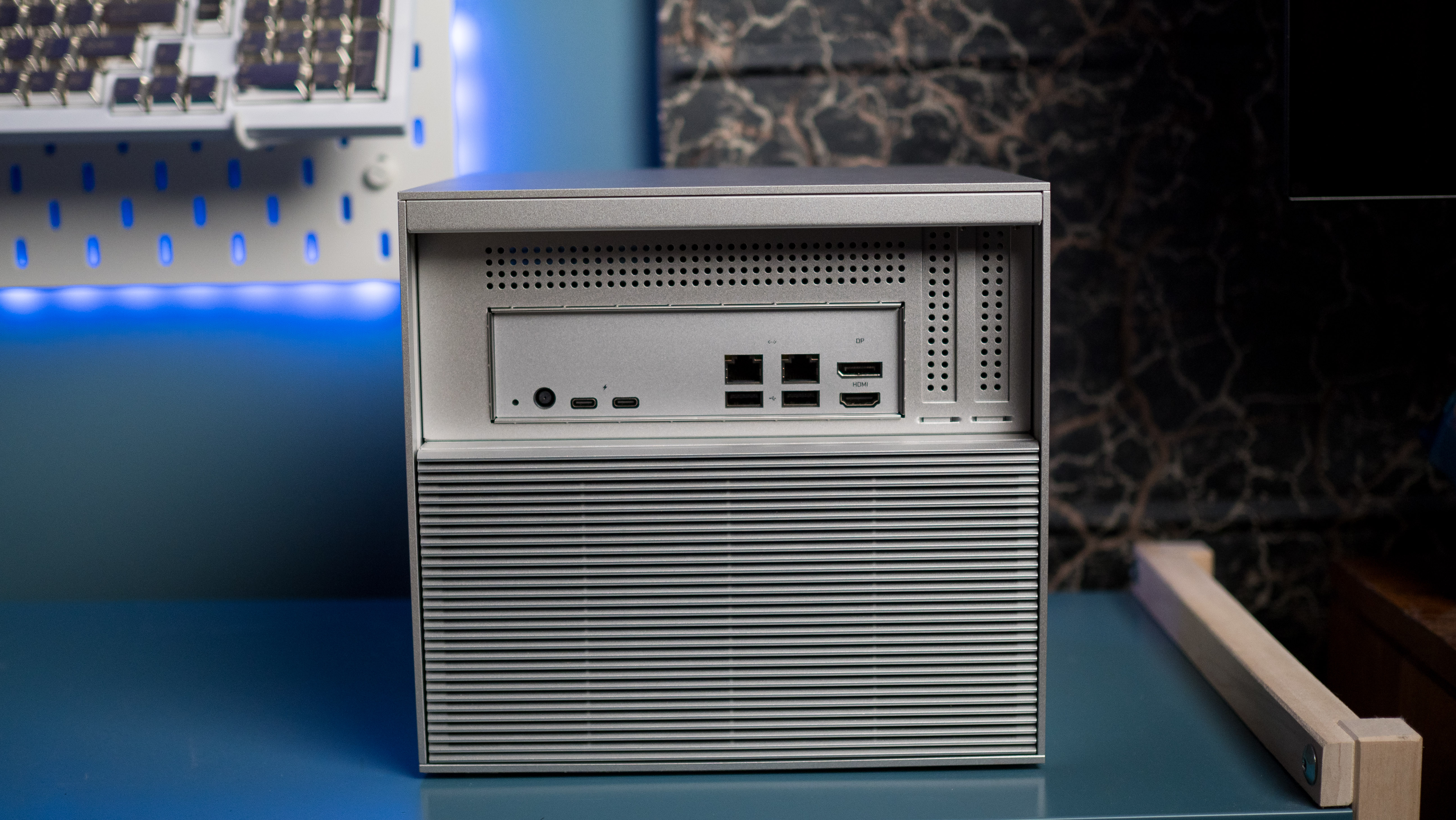 ZimaCube 2 6-bay NAS review on Android Central