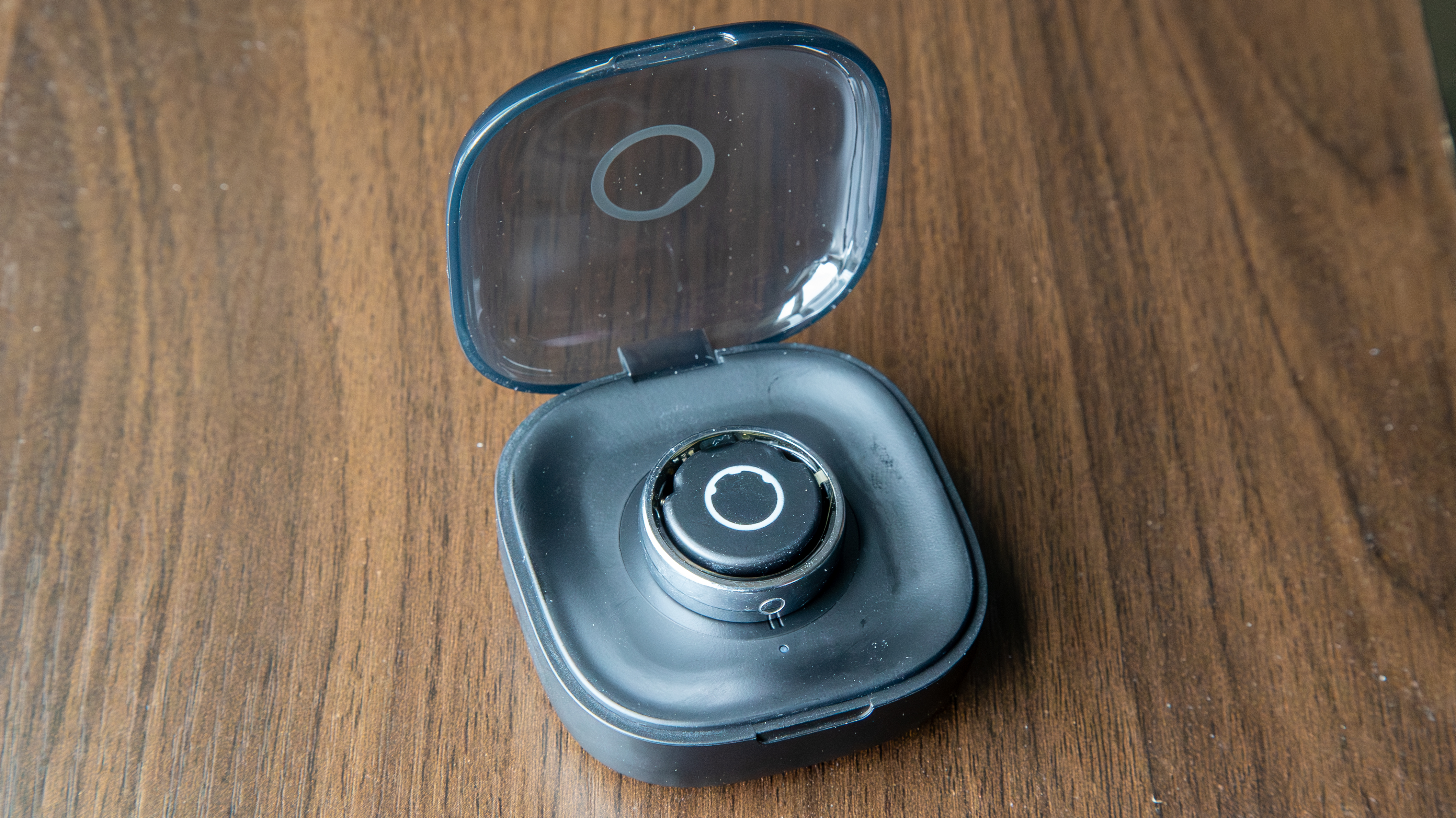 Circular Ring 2 on the charging case