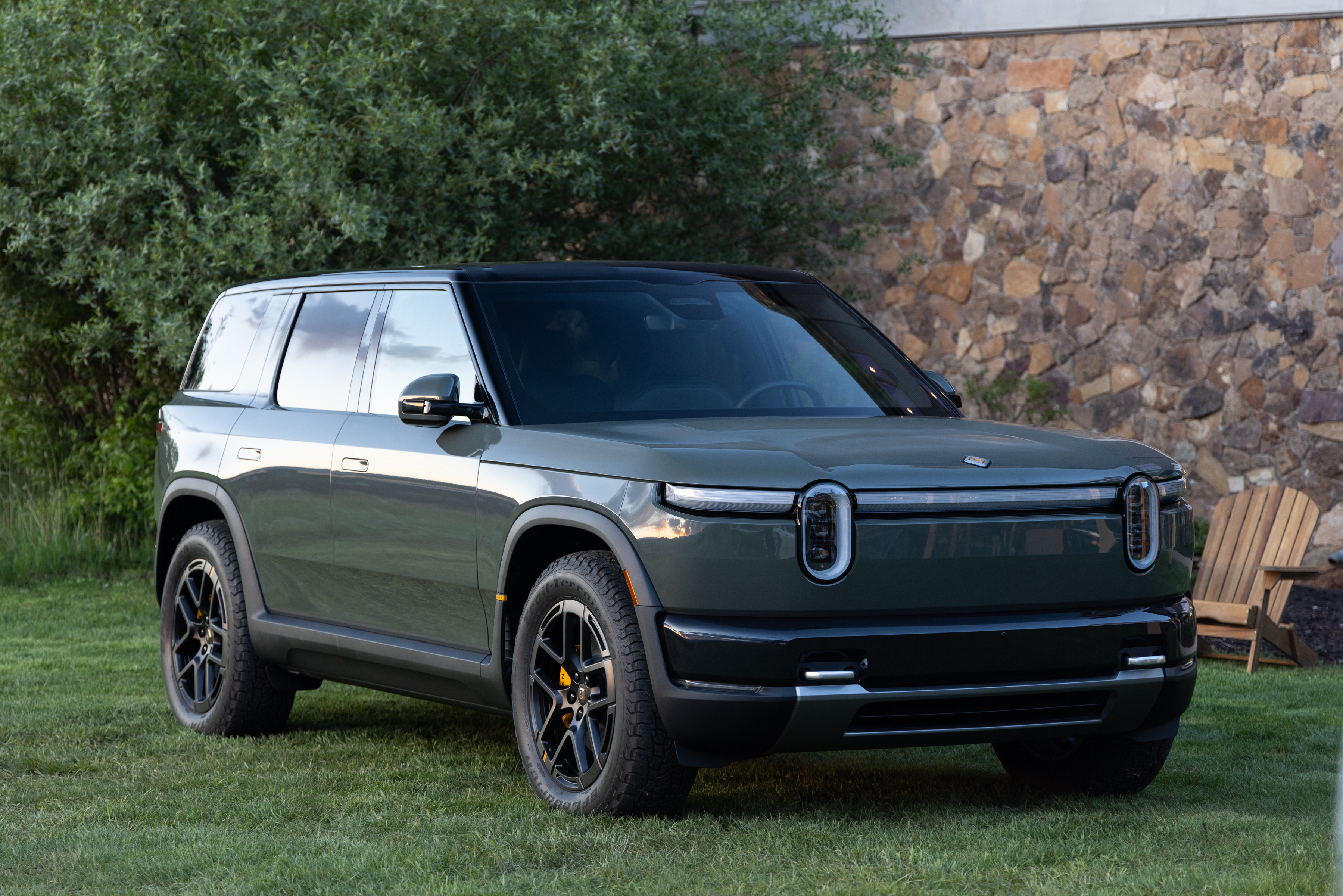A Rivian R2