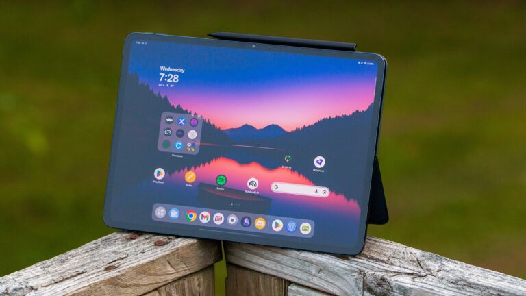 Tablets are essential travel companions, and I’ve selected the TOP 9 devices you should consider before hitting the road in 2026