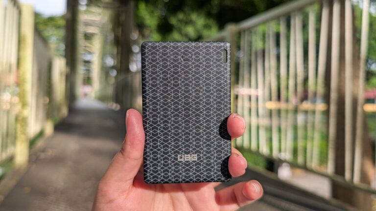 The UAG Metropolis Tracker Card is a slick blend of Bluetooth tracking and MagSafe charging