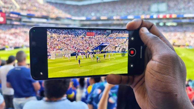 I went to a FIFA World Cup match with the Motorola Razr. Here are the 5 best camera features I used to capture the moment, and how you can get a serious discount on a powerful Razr flagship