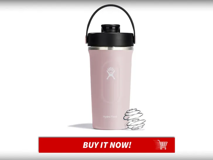Hydro-Flask-Shaker-Bottle-Prime-Day-Water-Bottles-MAIN