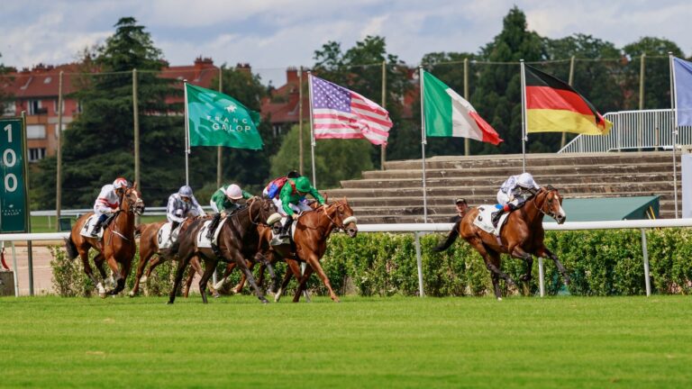 Today on Sky Sports Racing: Uttoxeter, Wolverhampton and Saint-Cloud | Racing News