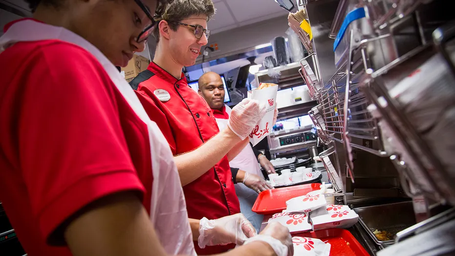 Chick-fil-A line chefs handle chicken