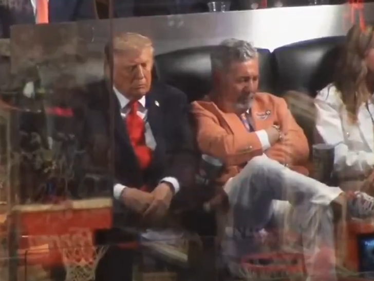 060926 donald trump sleeping primary