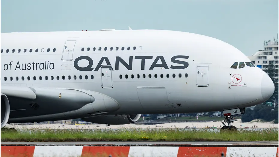 qantas airplane