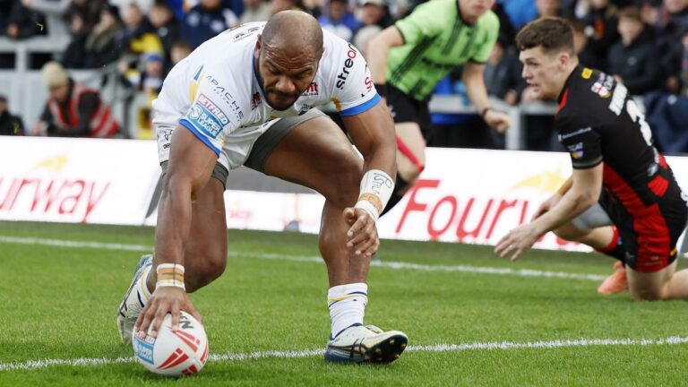 Super League: Maika Sivo scores twice as Leeds Rhinos weather a fightback in Toulouse to return to top of table | Rugby League News