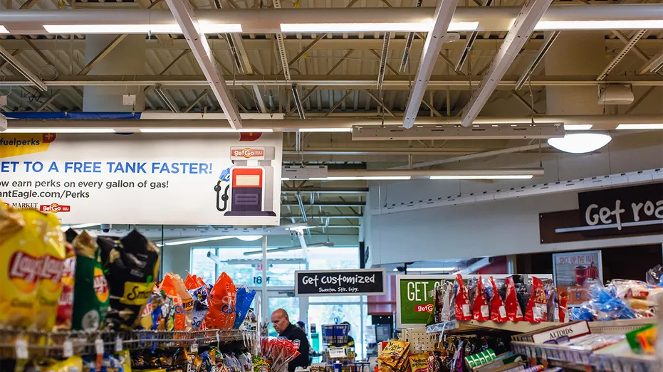 giant eagle store