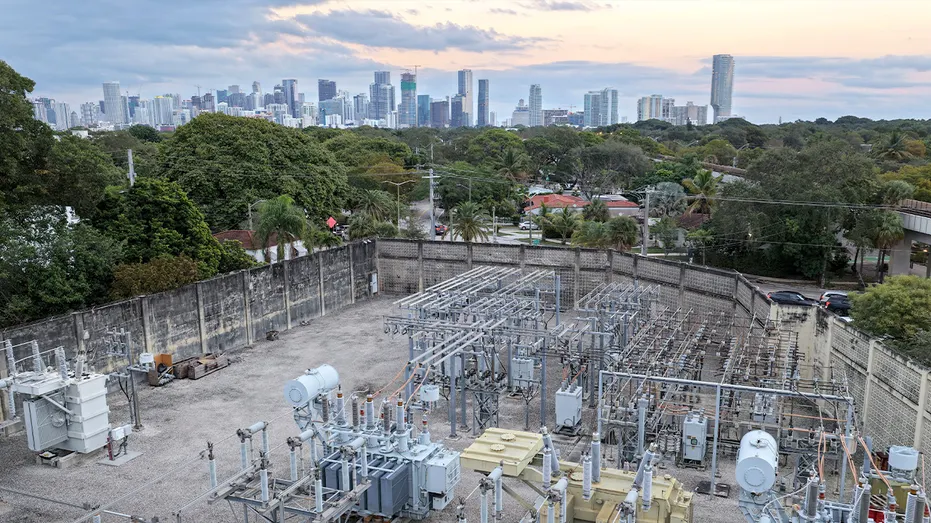 Electrical lines in Florida
