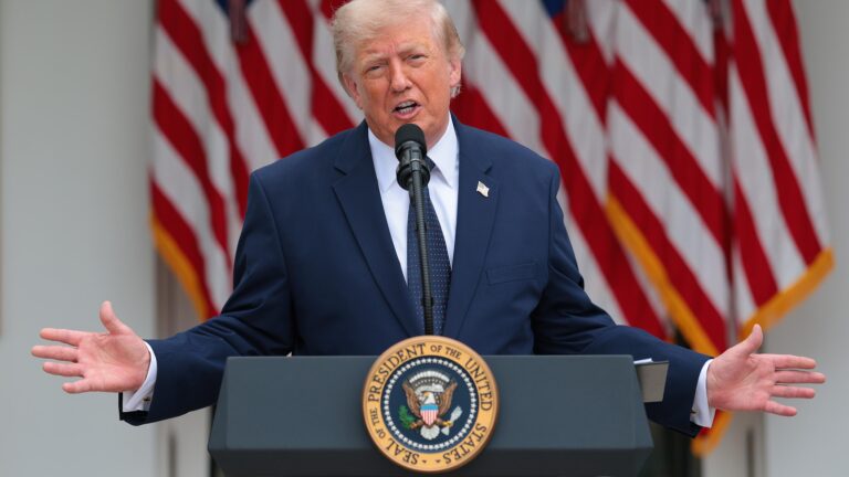 Trump Insists U.S. Should 'Run' the Strait of Hormuz and Get Paid For It