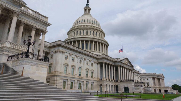 House Passes Bill to Make Daylight Saving Time Permanent