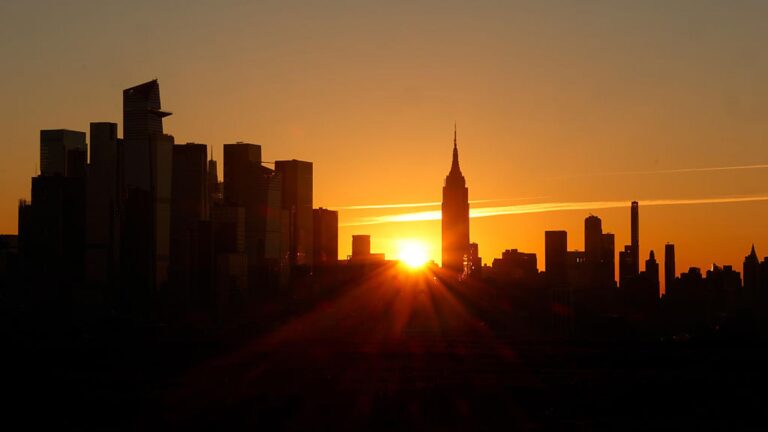 Darker Mornings, Brighter Evenings: What Permanent Daylight Saving Time Would Look Like Across the U.S.