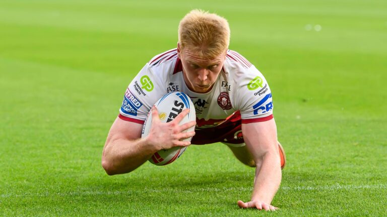 Super League: Wigan Warriors edge past Huddersfield Giants as St Helens Saints secure victory over struggling Catalans Dragons | Rugby League News