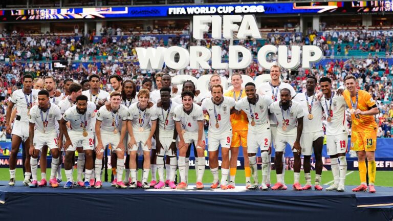 France 4 – 6 England