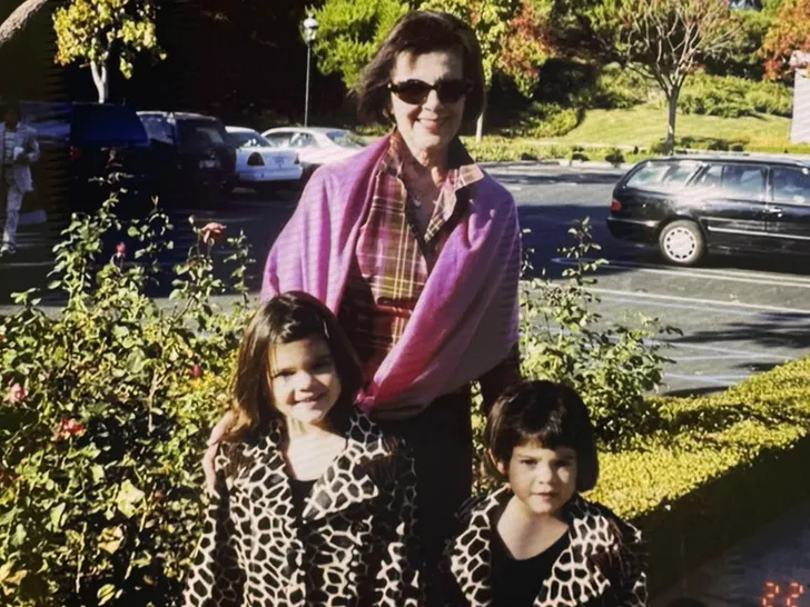 sub-Kylie-Jenner-mary-jo-campbell-ig-2
