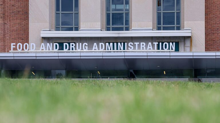 An FDA Committee Just Voted in Favor of Peptides—Despite the Agency's Opposition