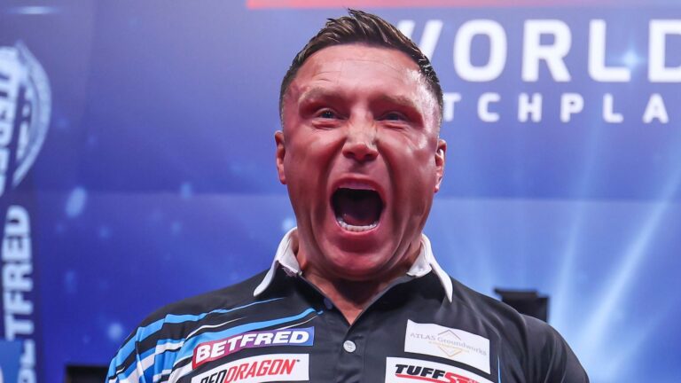 World Matchplay Darts LIVE! Price vs Smith and Van Veen vs Wade in quarter-finals