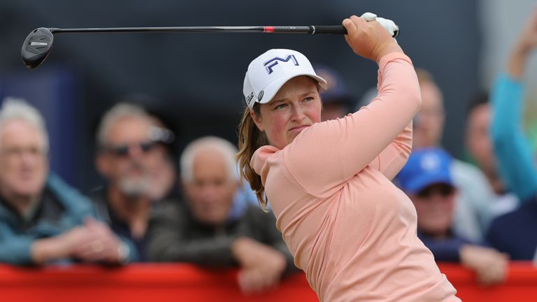 Lottie Woad struggled with her putter during her third round