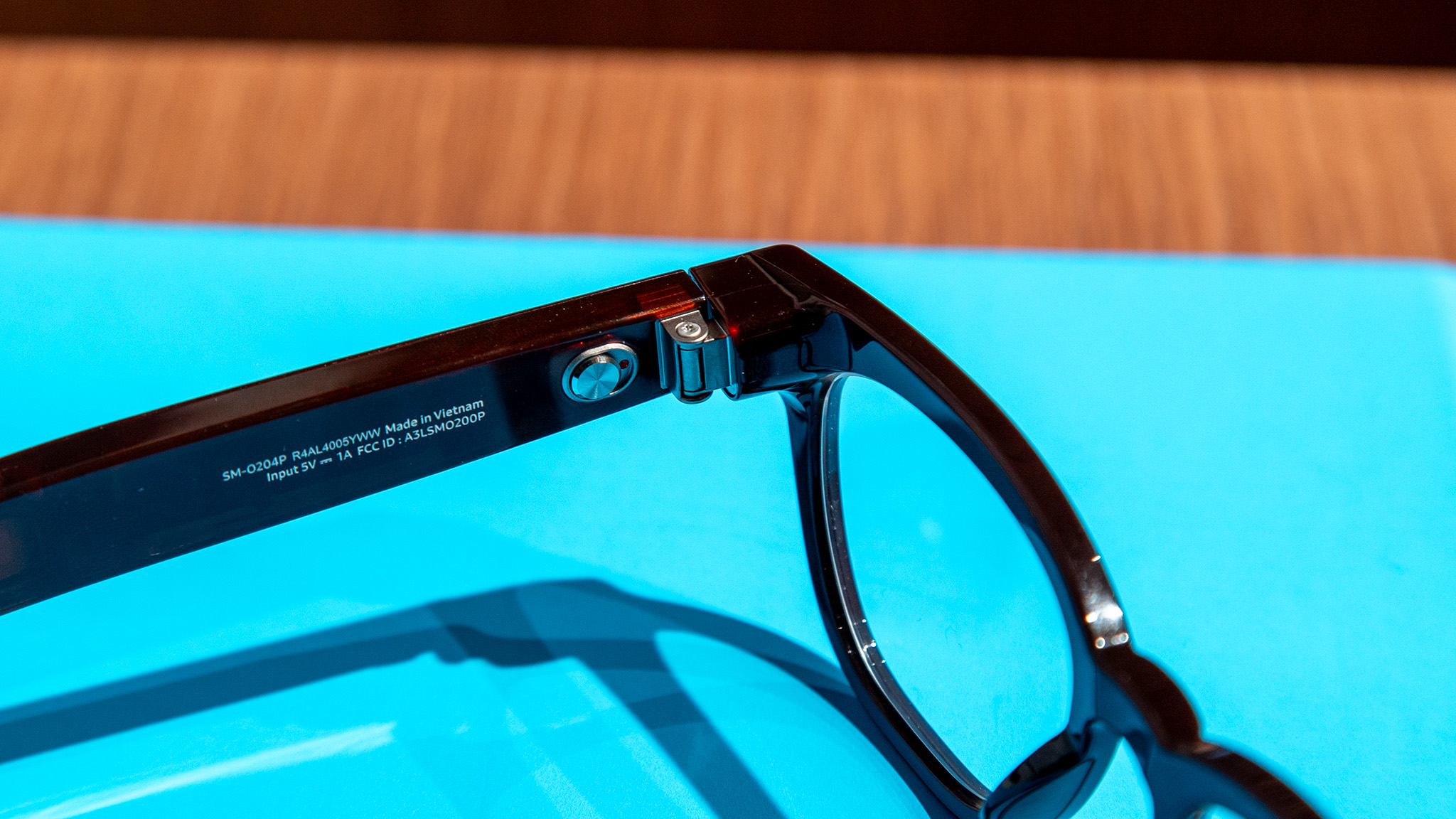 Hands-on with Samsung Glasses with Warby Parker and Gentle Monster styles