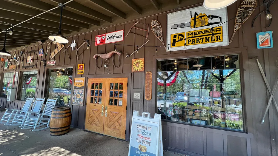 Exterior of Cracker Barrel after logo and rebranding backlash.