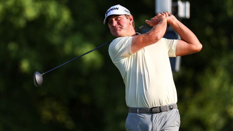 PGA Tour: Lucas Glover clears up AimPoint speculation after removing shoes during round | Golf News