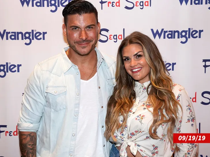 jax taylor brittany cartwright sub