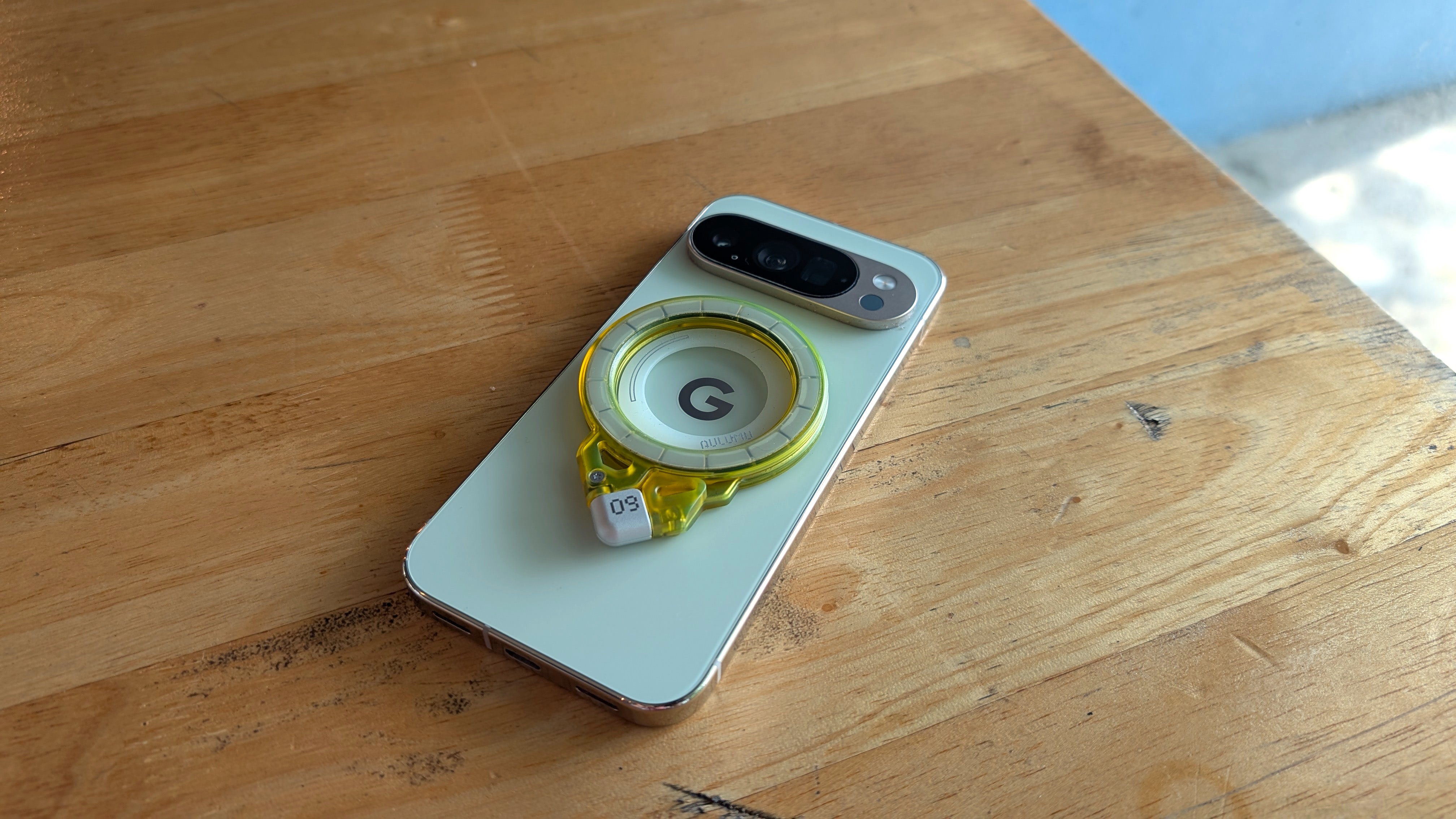 Aulumu G09 Ghost Transparent Infinite 360 Magnetic Stand