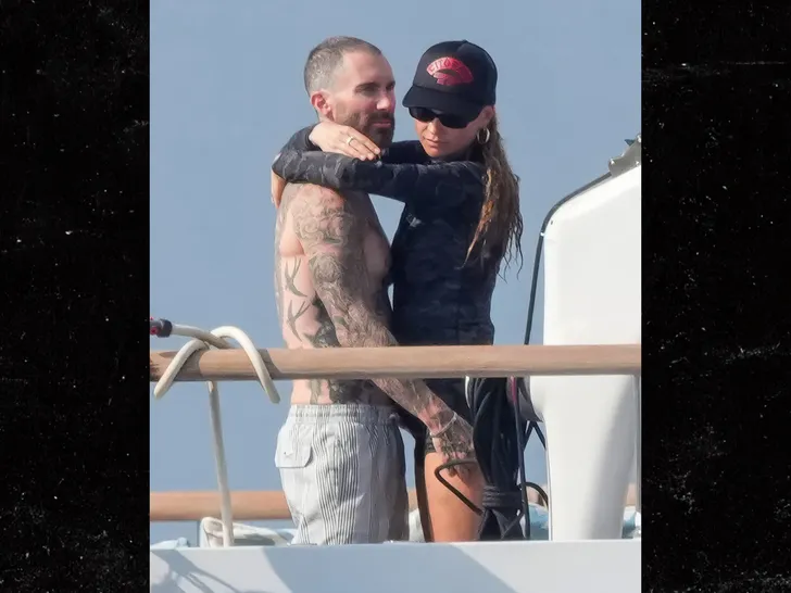 sub-Adam-Levine-and-Behati-Prinsloo-backgrid-1