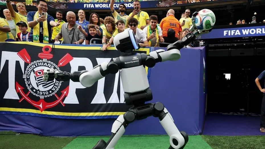 Atlas performs at the 2026 FIFA World Cup